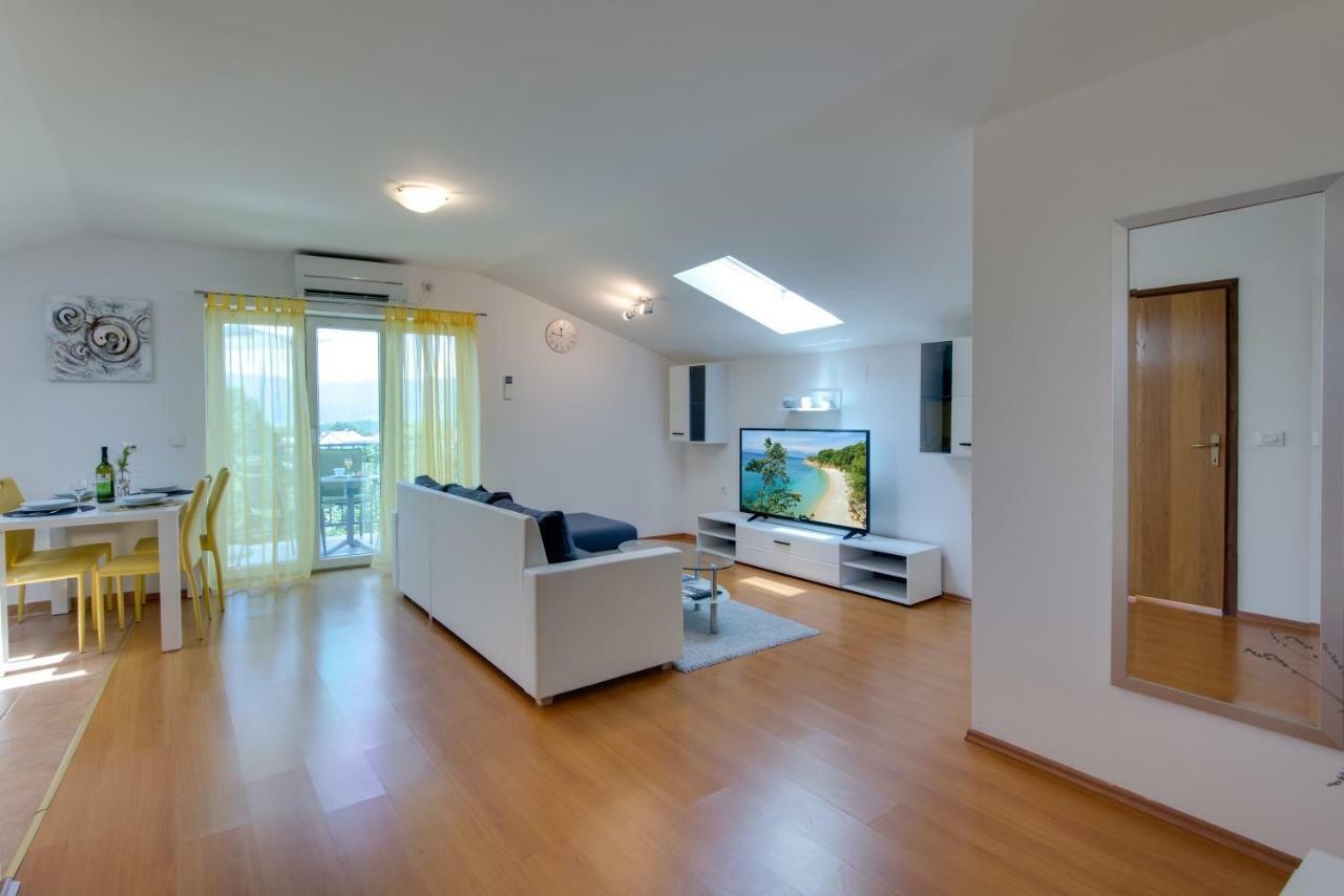 Admiral Apartment